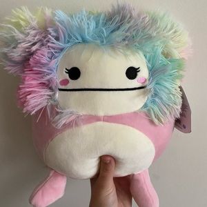 8” caparinne Bigfoot Squishmallow